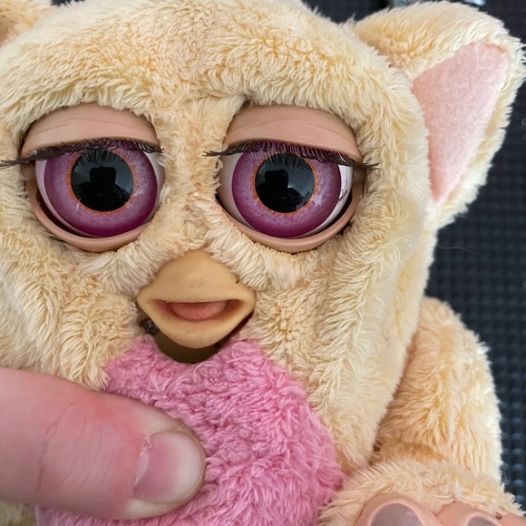 2005 Furby baby in sand colour - Picture 1 of 2